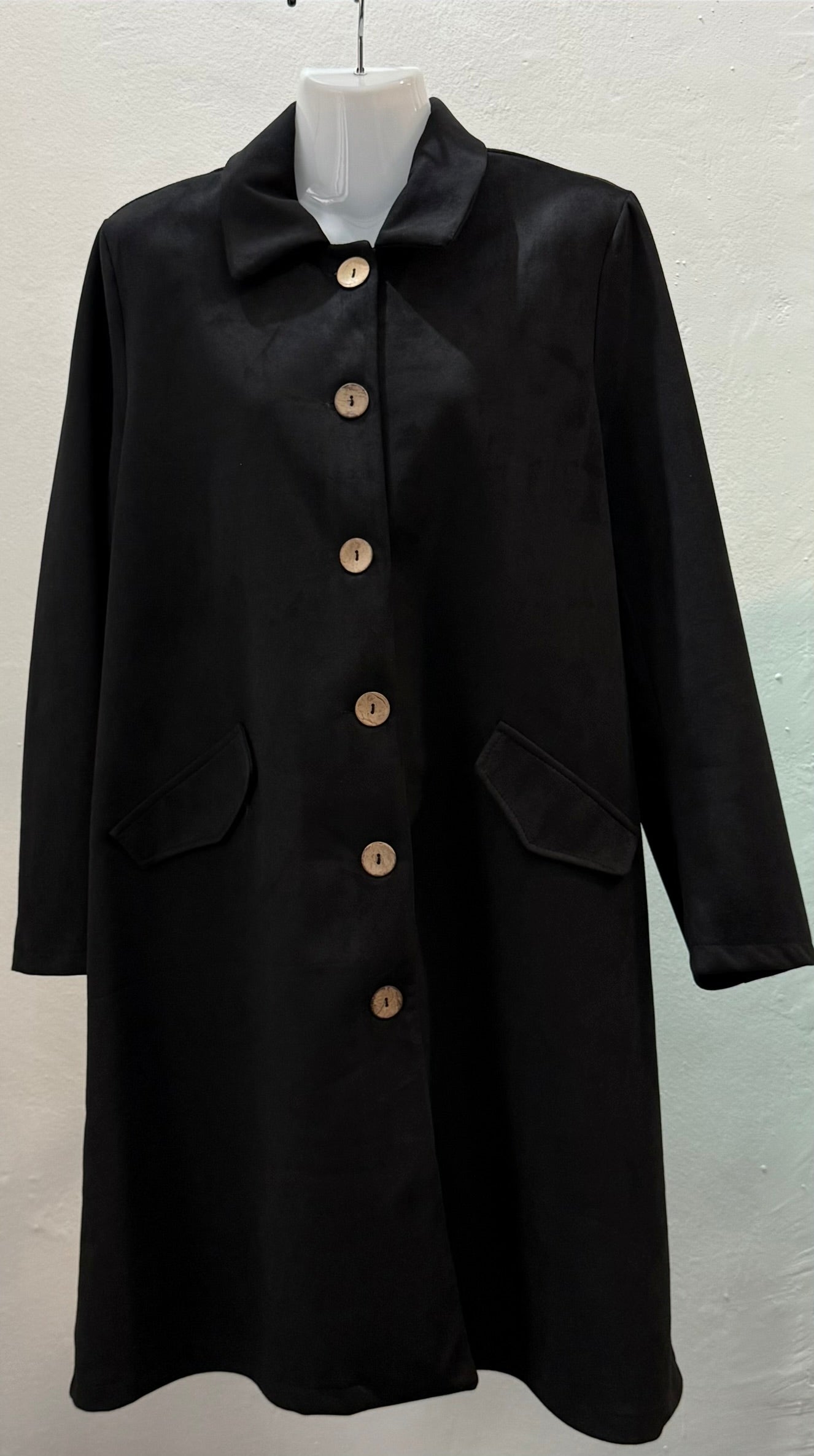 Cappotto lungo scamosciato con bottoni